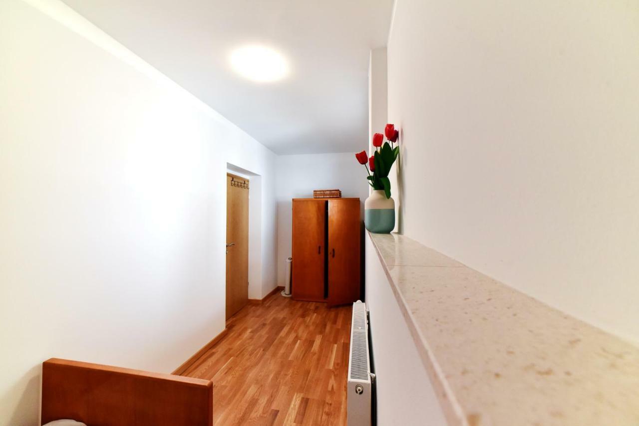 Apartman Hertz 伊莫茨基 外观 照片
