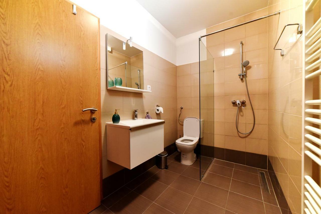 Apartman Hertz 伊莫茨基 外观 照片